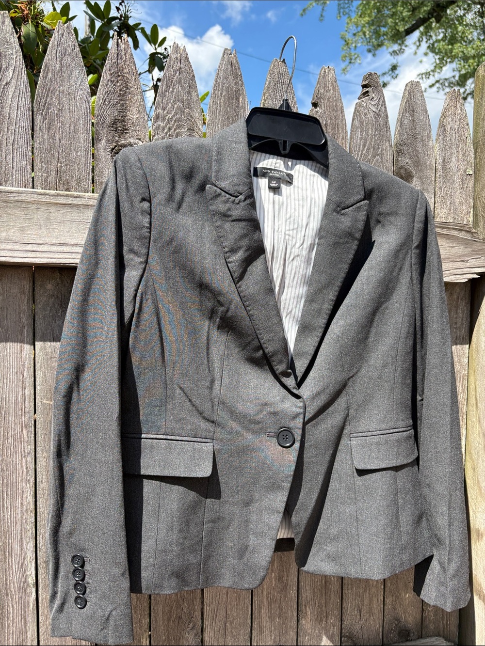 Ann Taylor 6P gray blazer!
